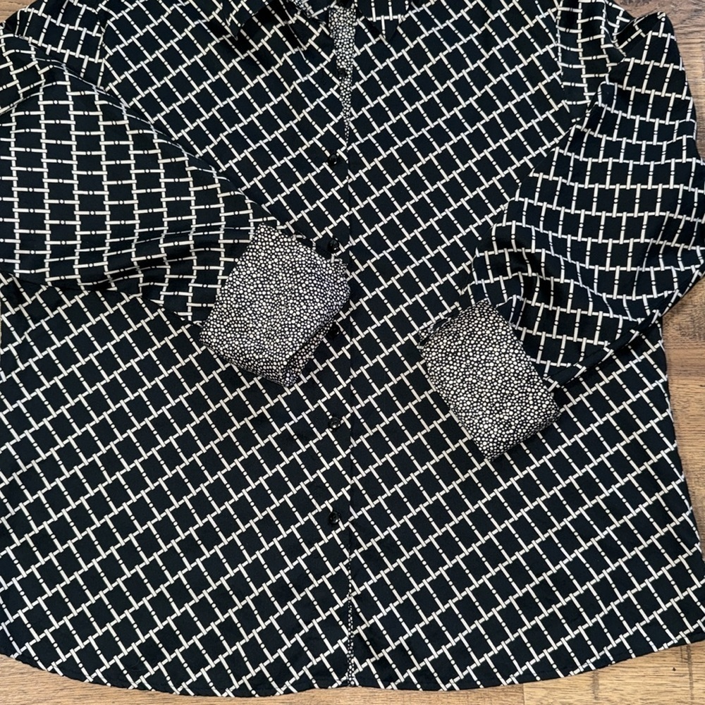 FOXCROFT Black and White Patterned Blouse